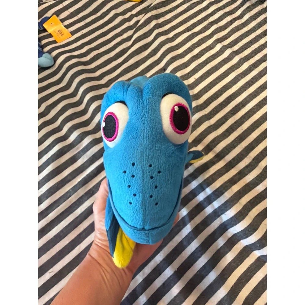 Disney Pixar Talking Dory Plush Bandai Blue Tang Fish Stuffed Animal 36545